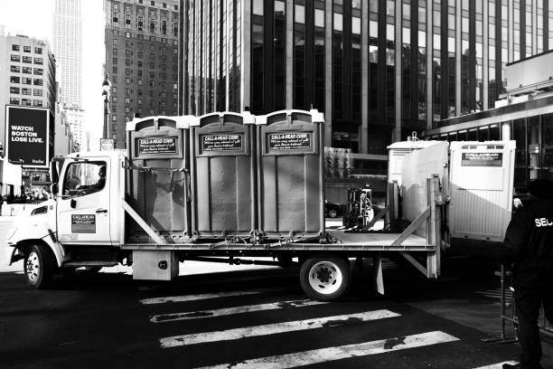 Best Luxury portable toilet rental  in Norwalk, IA